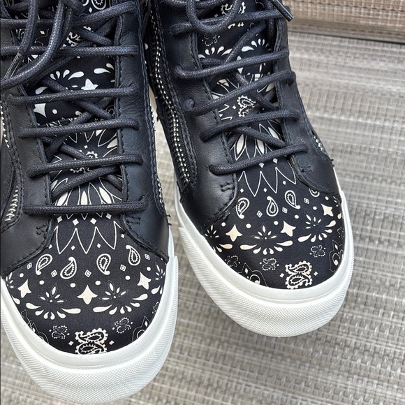 Giuseppe Zanotti Black White Zippers High-Top Sneakers-6 - Picture 10 of 13